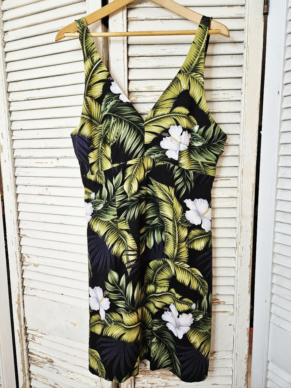 Vintage Y2K Shannon Marie Hawaiian Dress White And Green Floral Medium/Large
